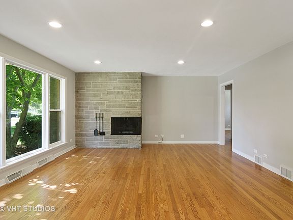 2nd image of 914 S Highland Ave