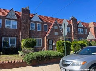 11640 224th St, Cambria Heights, NY 11411