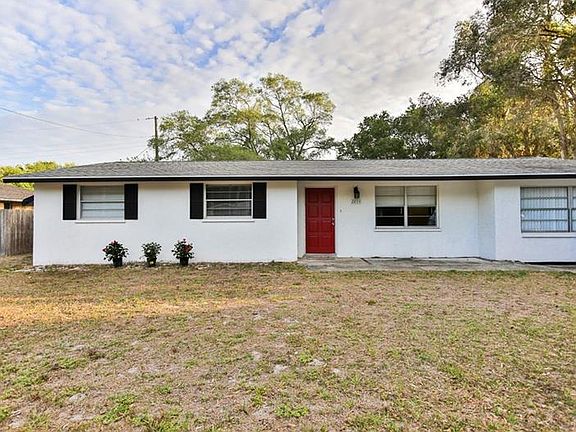 2nd image of 2893 Davis Blvd