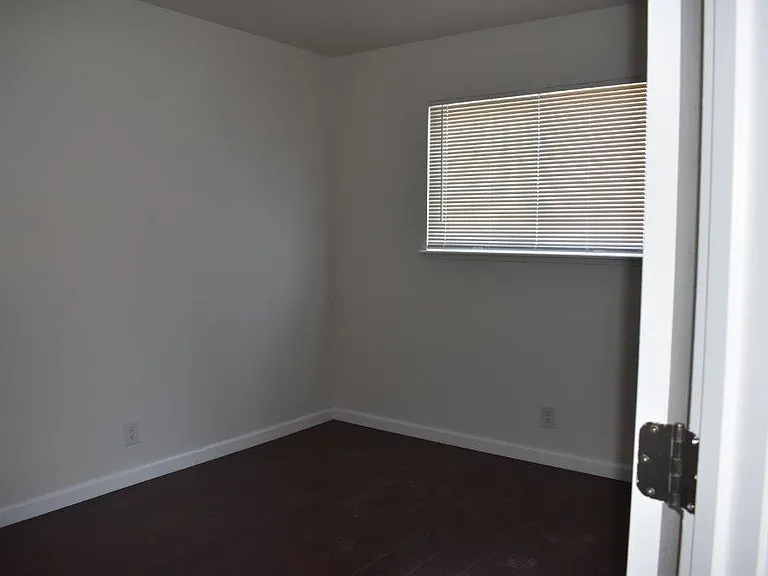27942 Manon Ave #C — Photo 34