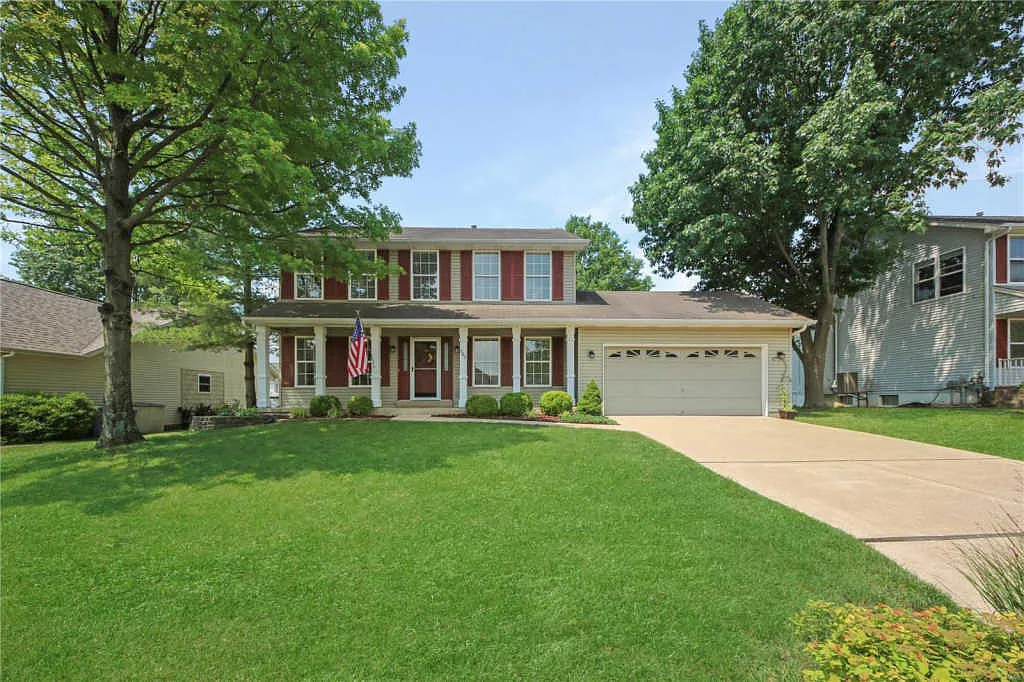 385 Beckley Pl photo 1