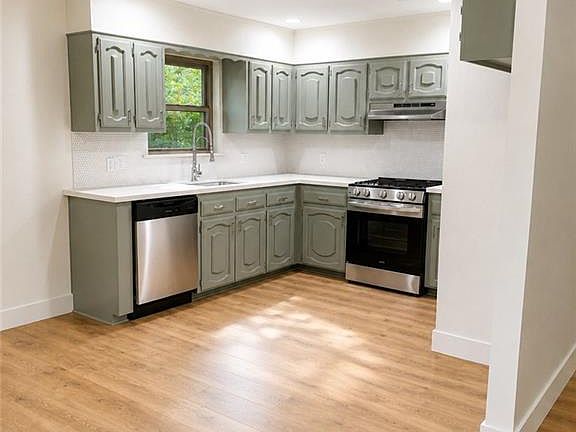 3rd image of 24433 Marie Ct