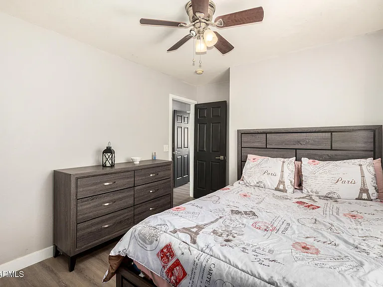 6609 W Johnson St — Photo 22