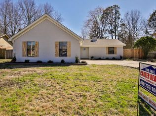 1012 N Roselawn Dr, West Memphis, AR 72301