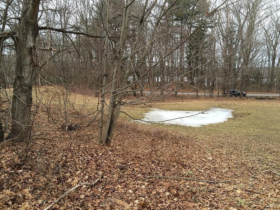 2nd image of 143 Turkey Hill Rd