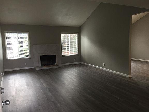 2nd image of 5819 Marshwell Way