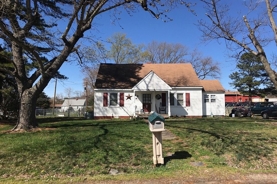 1st image of 20 Jefferson St