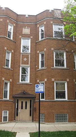 1st image of 2914 W Rosemont Ave #3E
