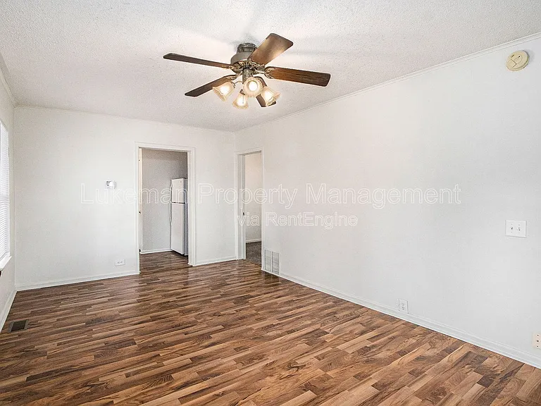 527 Idaho Ave — Photo 1