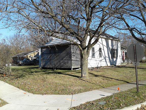 2nd image of 217 Herrick Park Dr