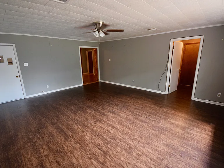 1310 Fairfield Dr — Photo 14