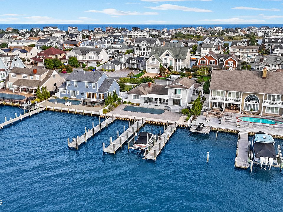 1st image of 233 Curtis Point Drive