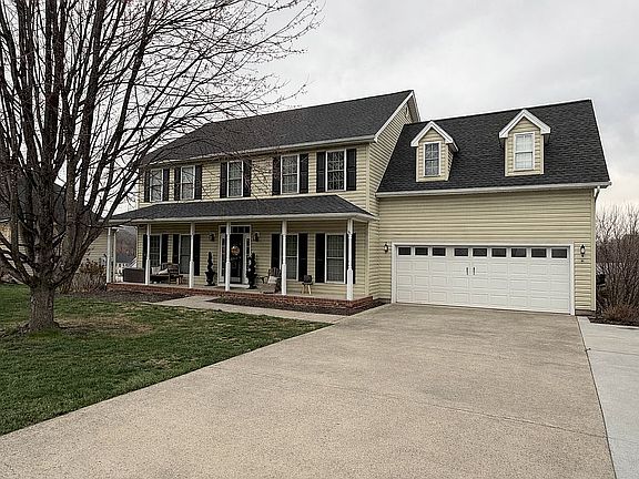 3rd image of 159 Jessica Dr