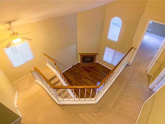 4th image of 16189 Pebble Beach Ln