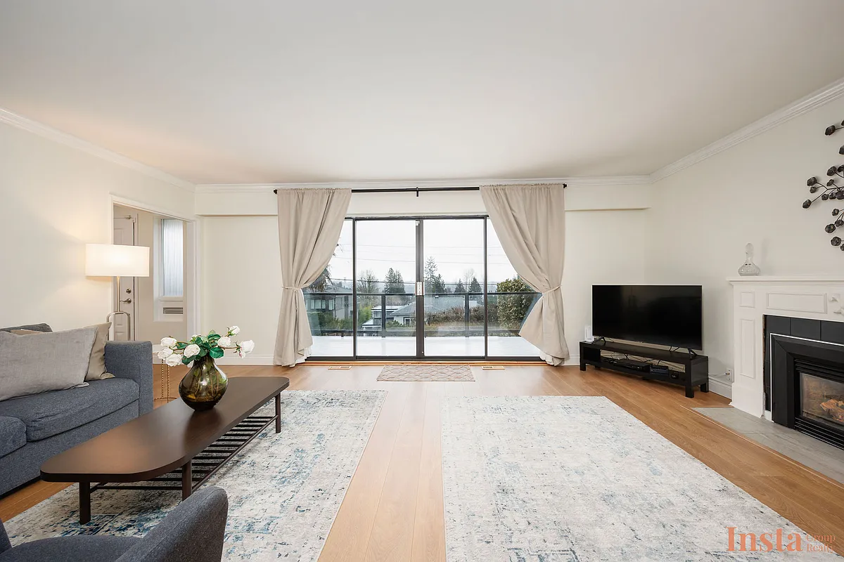 Building Photo - 1115 Palmerston Ave