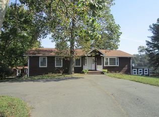 433 Old Farm Ln, Lottsburg, VA 22511