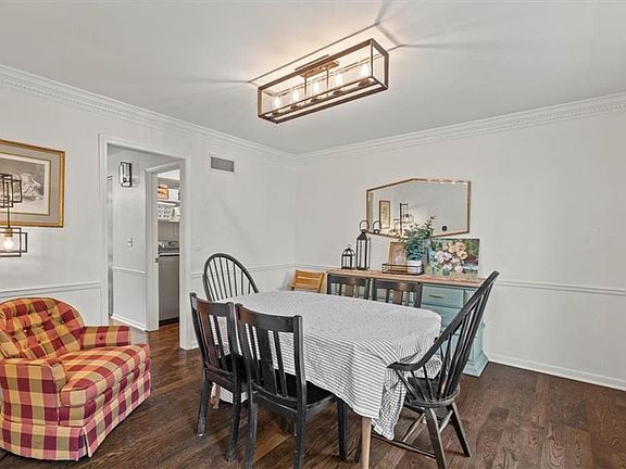 5th image of 12221 Knox St