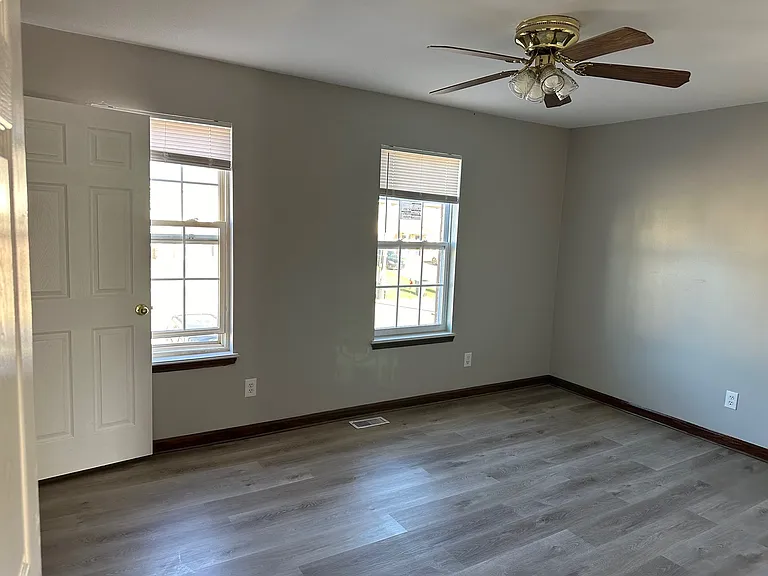 2056 Tynewood Dr — Photo 13