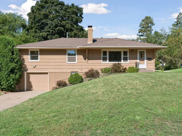 8224 Xerxes Ave S, Bloomington, MN 55431