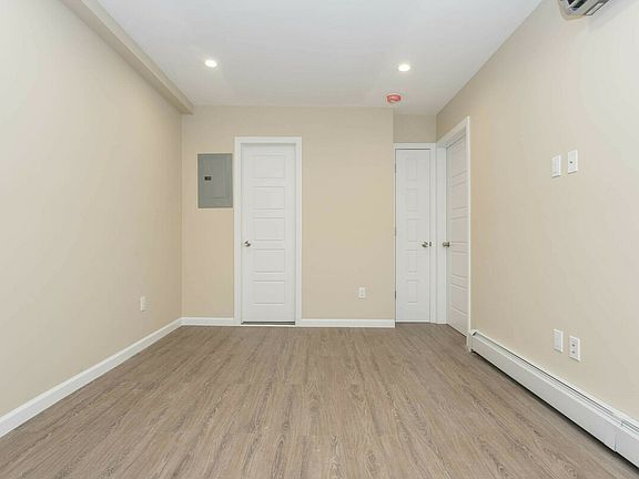 4th image of 32-90 37th St #3B