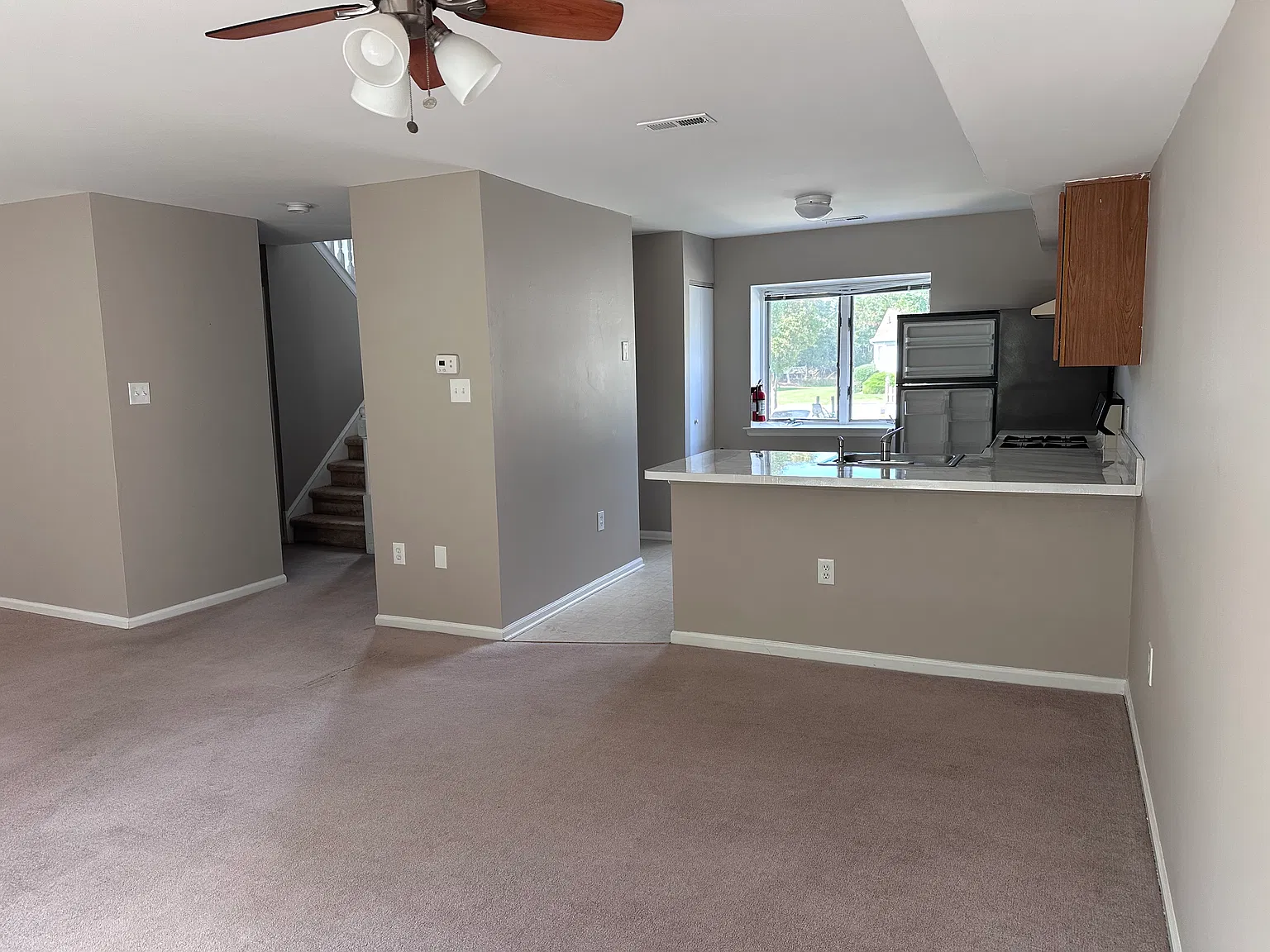 2 bed, 2.5 bath, $2,100 — Photo 3