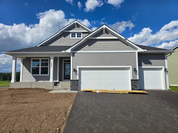1587 Creekwood Dr, New Richmond, WI 54017