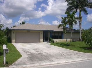 194 Natchez Trace Ave, Royal Palm Beach, FL 33411