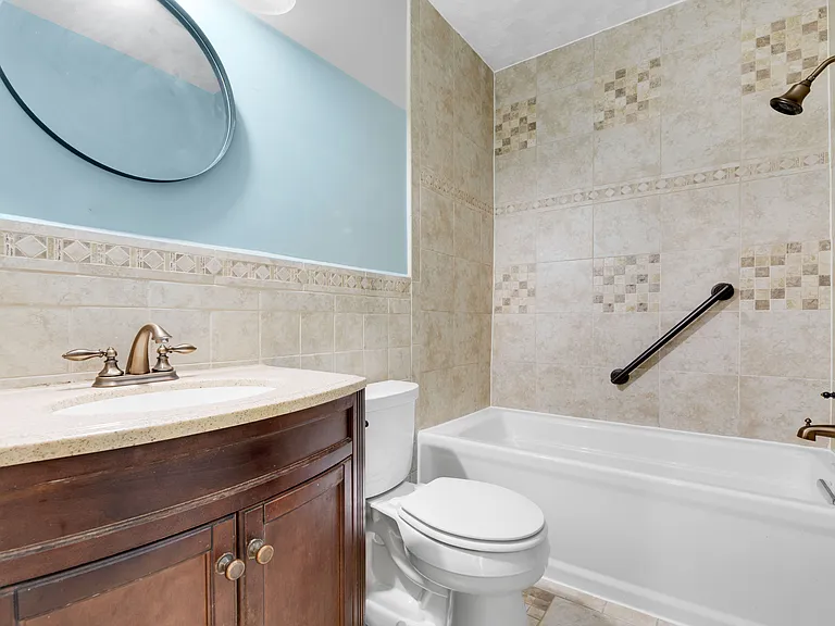 1409 Orren St NE — Photo 12