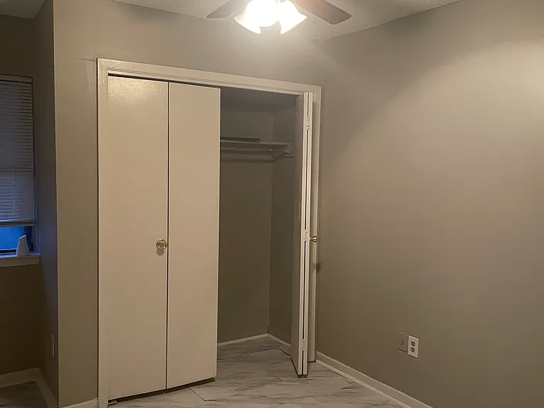 5587 Gates Cv — Photo 2