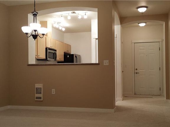2nd image of 13301 SE 79th Pl Unit C207