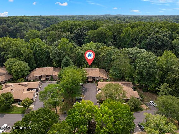 2nd image of 48 Ellsworth Court