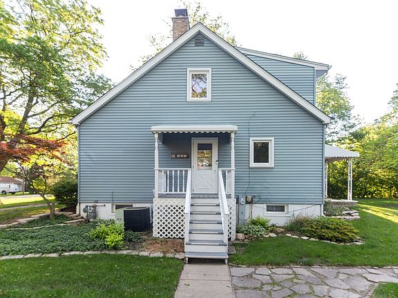 2nd image of 155 Ashland Ave