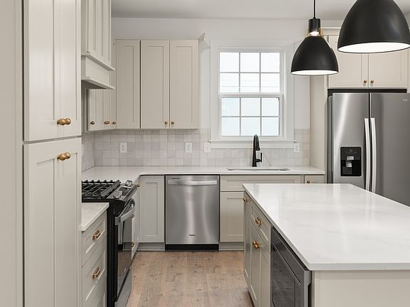6th image of this home