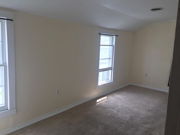 2nd floor bedroom