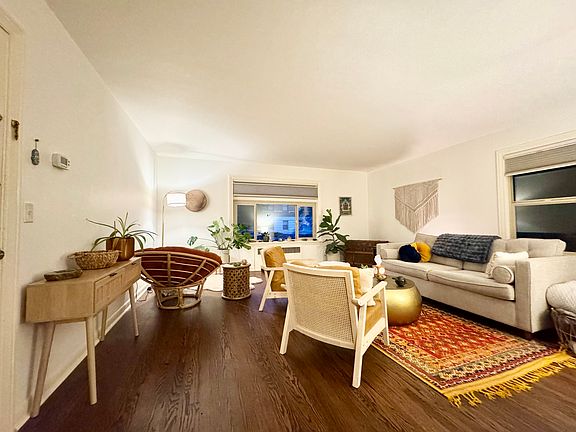 5th image of 2837 Franklin Ave E APT 4