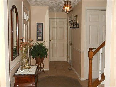 4th image of 8864 Sherwood Dr NE