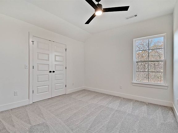 2nd image of 15 York Dr