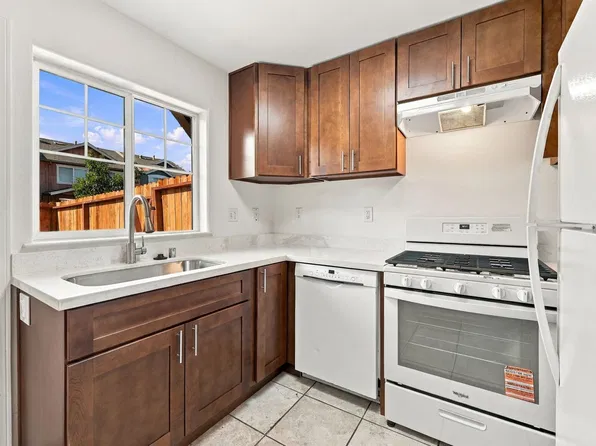 2353 Northcoast St, Santa Rosa, CA 95403