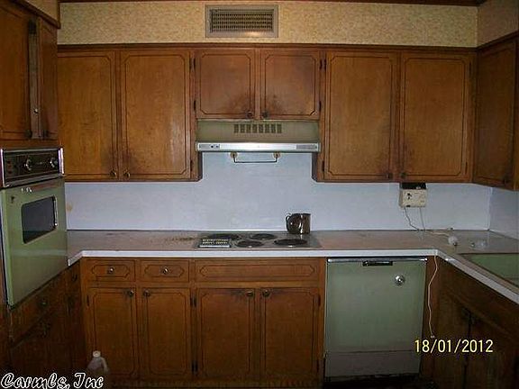 3rd image of 3101 Allister Dr
