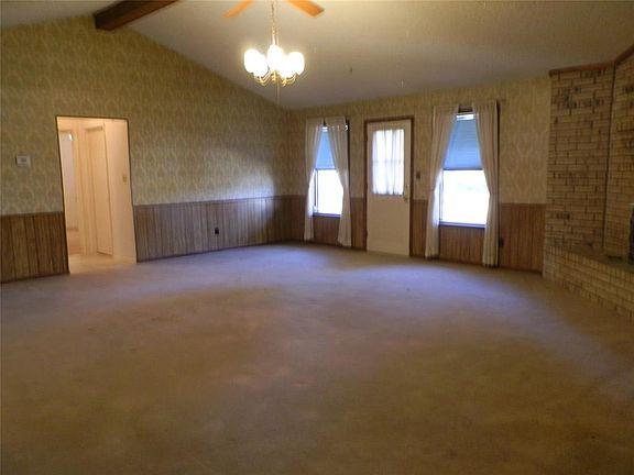 4th image of 2505 Good Shepherd Dr