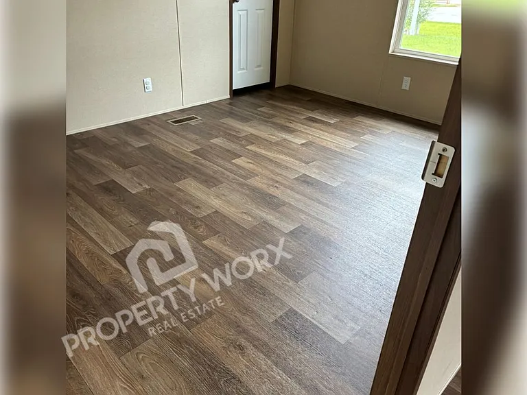 4815 Mike Ln — Photo 8