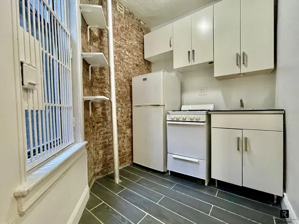 260 West 135th Street image 8 of 15