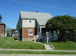 452 Washington St, Springdale, PA 15144