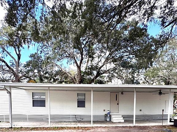 3rd image of 3155 Anthony Dr