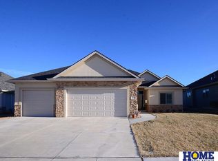 7276 Rachel Rd, Lincoln, NE 68516