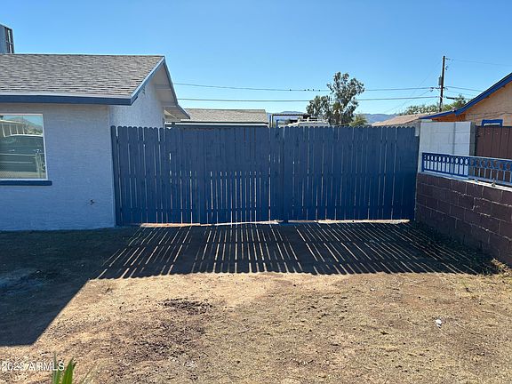 2nd image of 2551 E TAMARISK Avenue