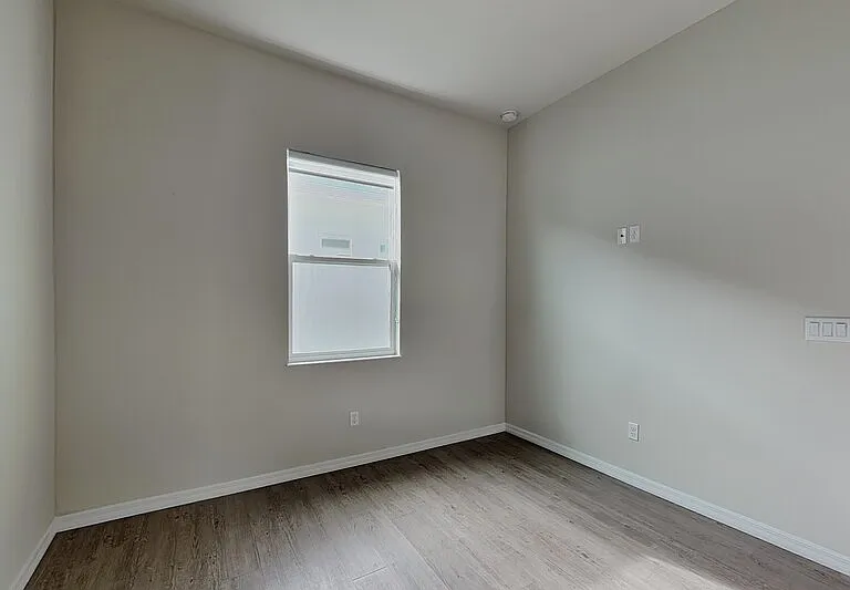 3109 King Palm Dr — Photo 15