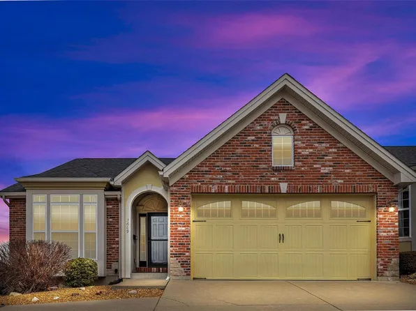 2609 Deutsch Crest Dr, Washington, MO 63090