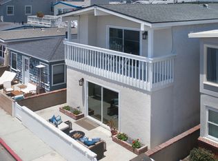 221 35th St APT B, Newport Beach, CA 92663