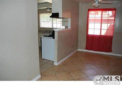 5th image of 14853 Strathern St